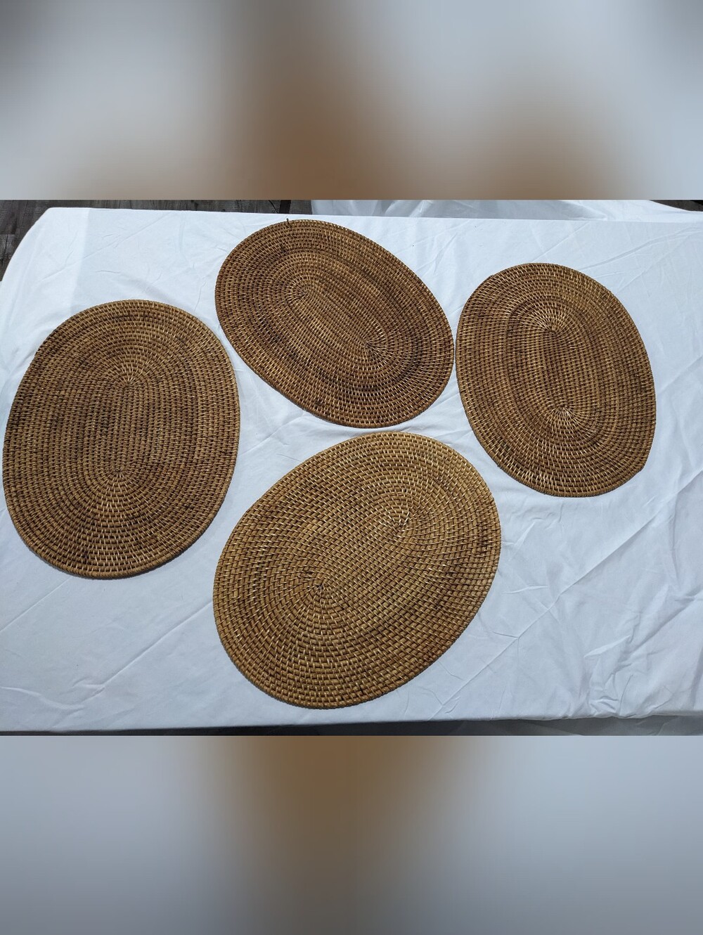 Vintage Rattan Placement Mat Trivet 4 Oval Woven 11.5-12" x 15-16"  Pre-owned